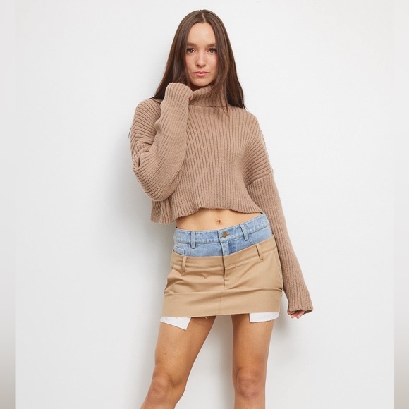 NWT neutral taupe tan sweater with semi crop oversized comfy fit and turtleneck - Picture 2 of 2